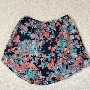 Lauren Conrad Floral Skirt Size Small